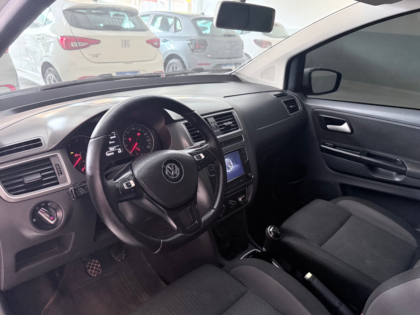 Volkswagen Fox 1.6 Connect - Foto 8