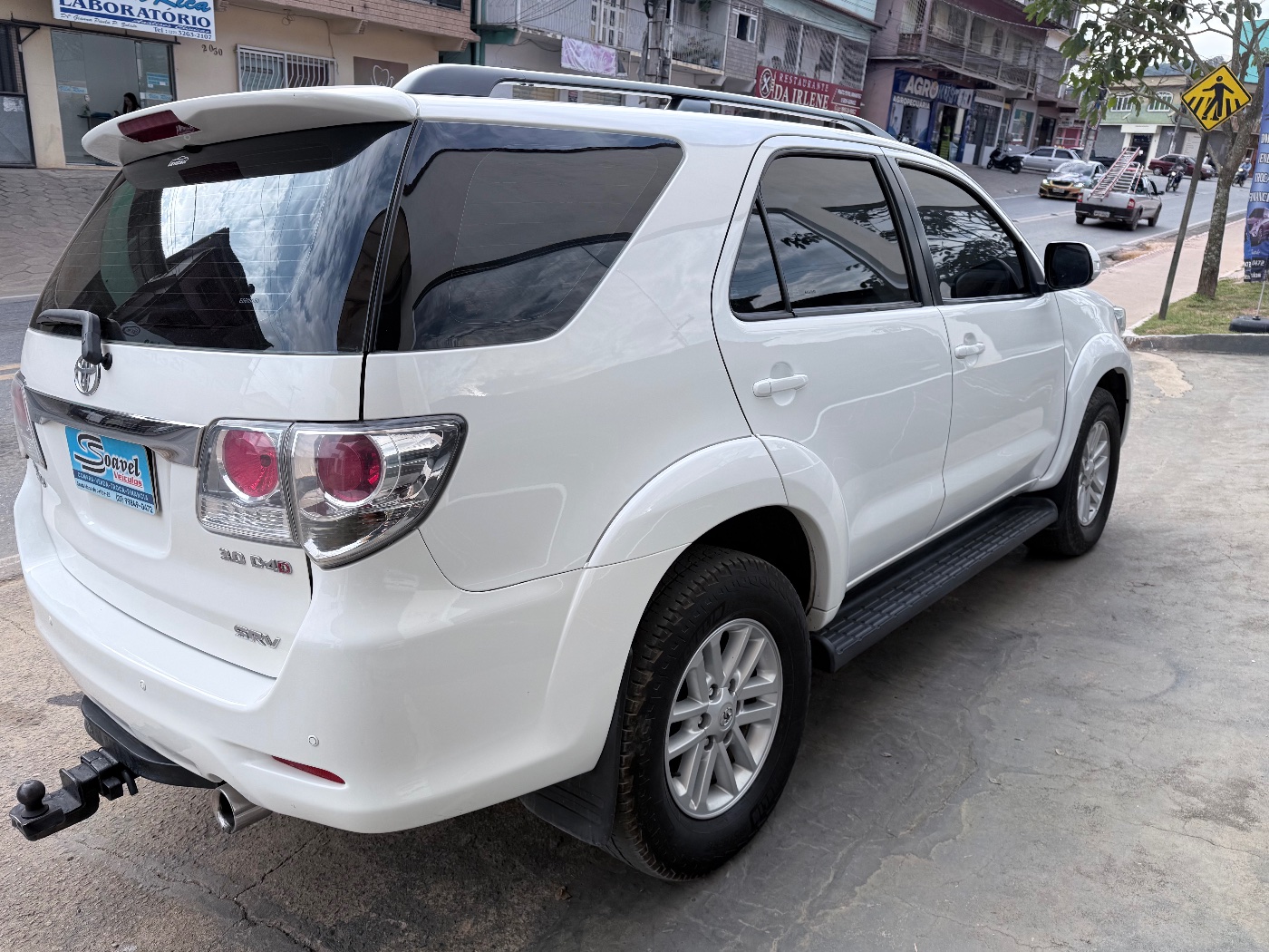 Toyota SW4 3.0 Turbo Diesel 4x4 Automático - Foto 4