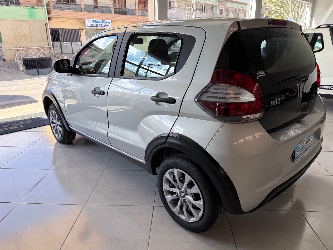 Fiat Mobi Like 1.0 Flex - Foto 4