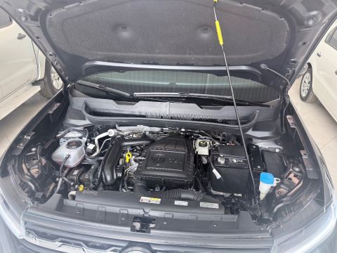 Volkswagen T-Cross Comfortline 200 TSI - Foto 8