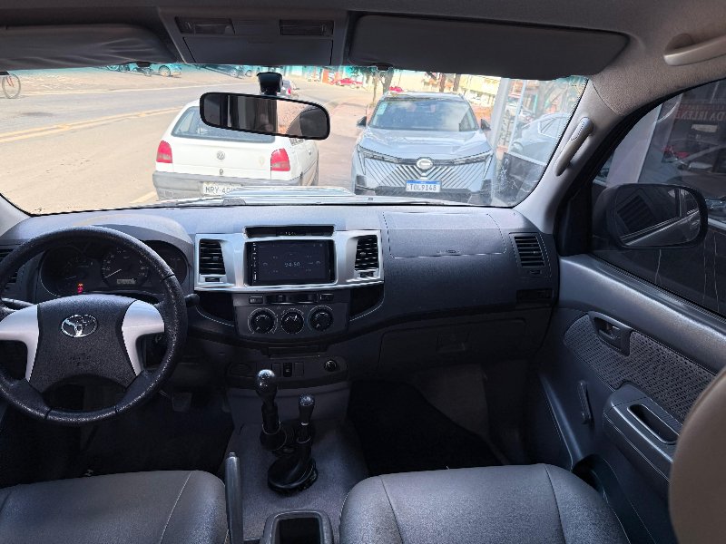 Toyota Hilux 3.0 Turbo Diesel 4x4 - Foto 7